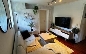 Central, 2 Bedroom, Free Parking